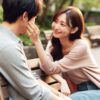 男性の顔にタッチする女性の真意とは？男性の適切な対応3つ！